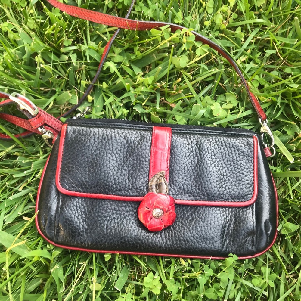 brighton shoulder bag🌹